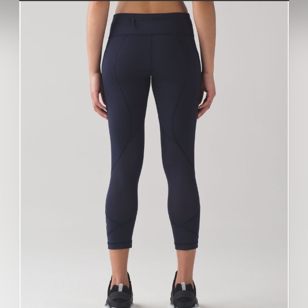 Lululemon Pace Rival Crop Midnight Navy